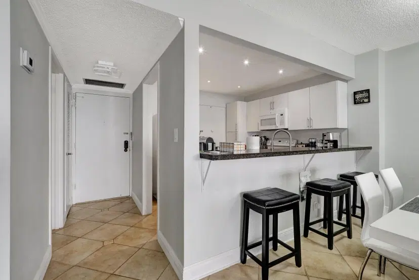 Picture of 3725 S Ocean Drive 812, Hollywood FL 33019