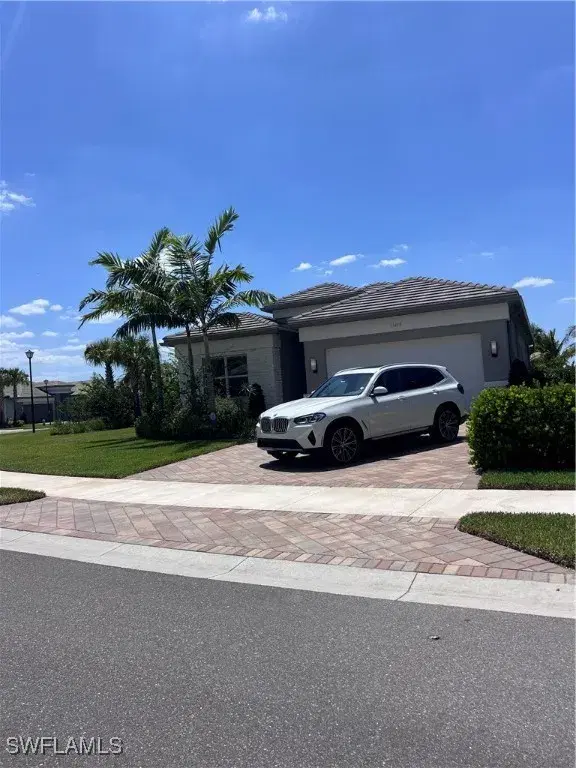 Picture of 11458 Jacaranda Dr, Naples FL 34120