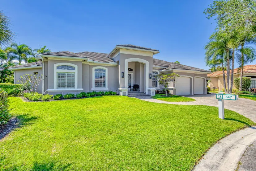 Picture of 547 Robin Lane, Jupiter FL 33458