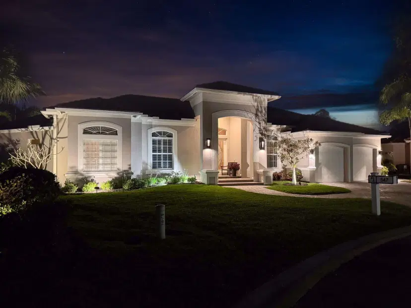 Picture of 547 Robin Lane, Jupiter FL 33458