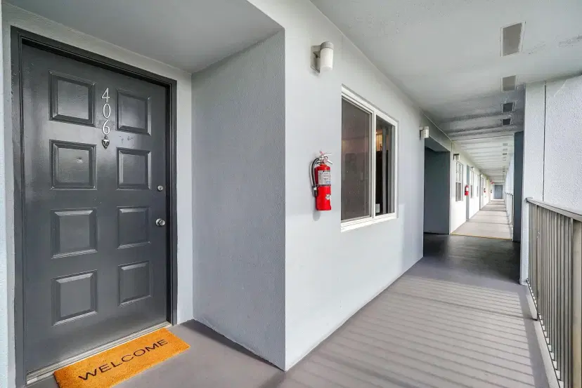 Picture of 1401 SW 128Th Ter 406H, Hollywood FL 33027