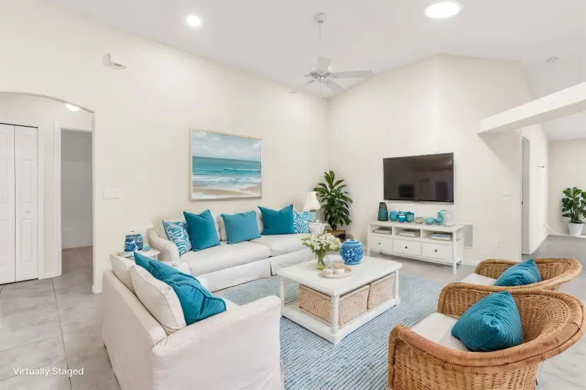 Picture of 885 Greenleaf Circle, Vero Beach FL 32960