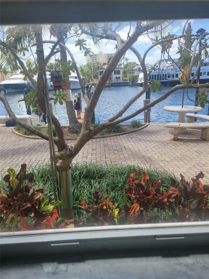 Picture of 815 Middle River Dr 108, Fort Lauderdale FL 33304