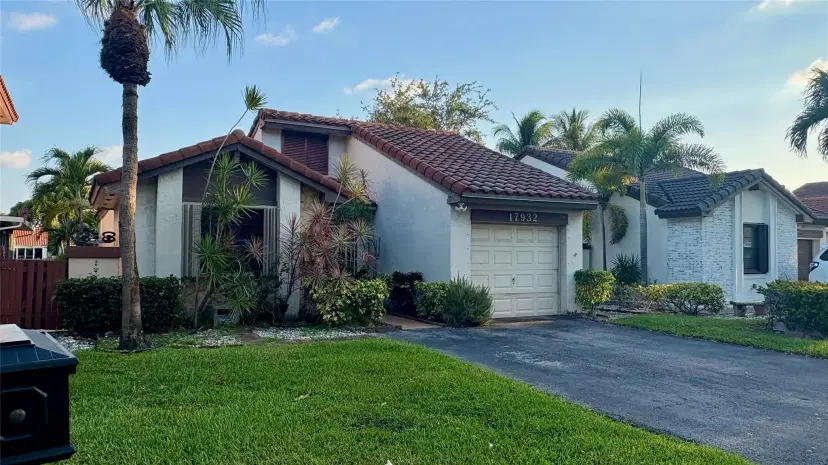 Picture of 17932 NW 63Rd Ct, Hialeah FL 33015