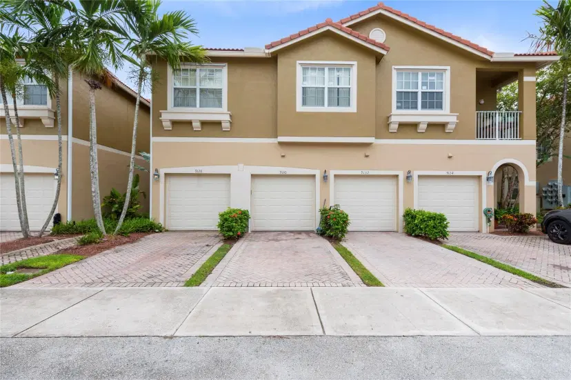 Picture of 9130 Pershore Pl 9130, Tamarac FL 33321