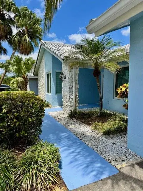 Picture of 608 NW 102Nd Way, Plantation FL 33324