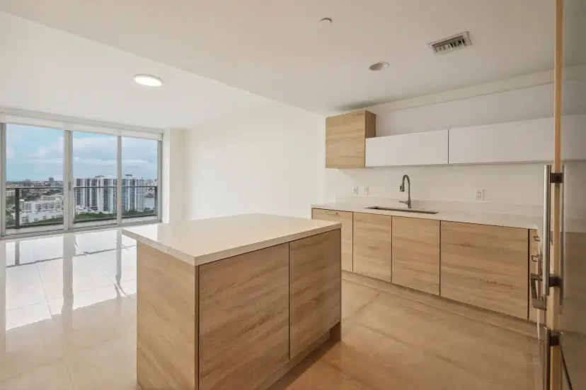 Picture of 16385 Biscayne Blvd 2606, Aventura FL 33160