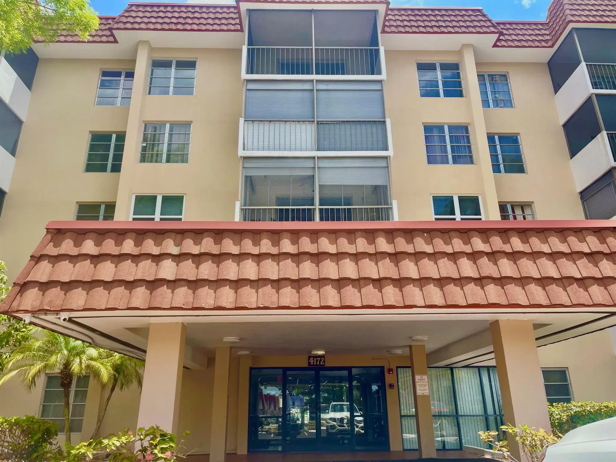 Picture of 4172 Inverrary Drive 507, Lauderhill, FL 33319