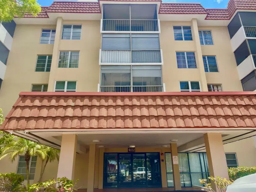 Picture of 4172 Inverrary Drive 507, Lauderhill FL 33319