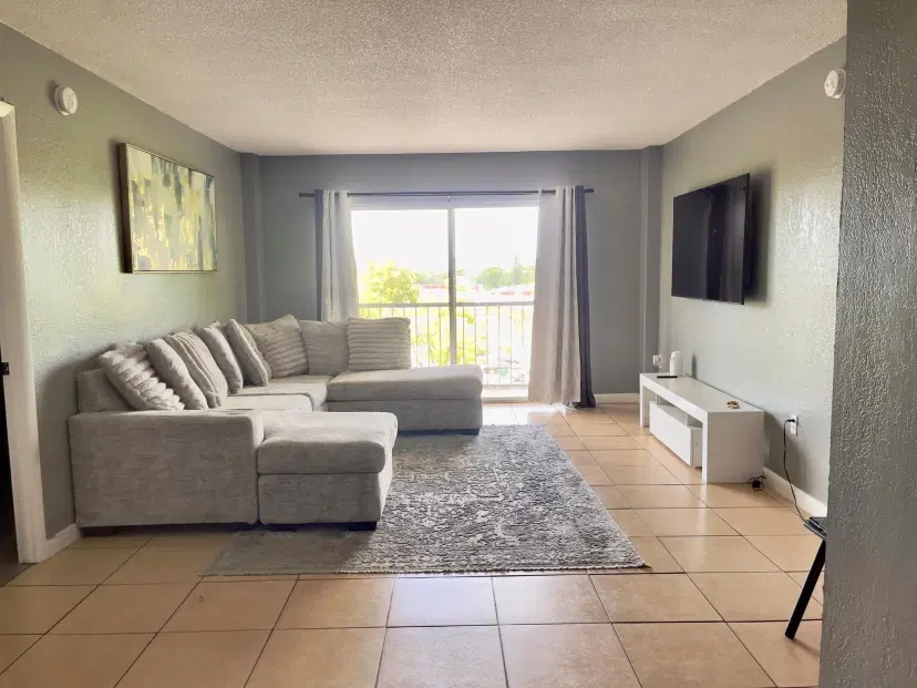 Picture of 4172 Inverrary Drive 507, Lauderhill FL 33319