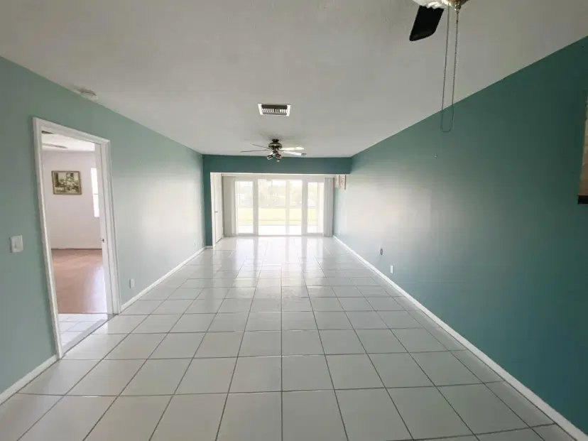 Picture of 1120 Mahogany Way 203, Delray Beach FL 33445