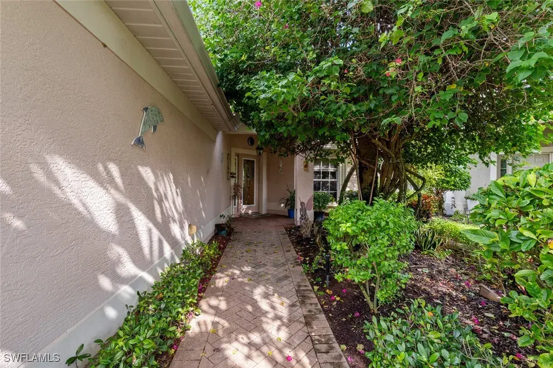 Picture of 9964 Horse Creek Rd, Fort Myers, FL 33913