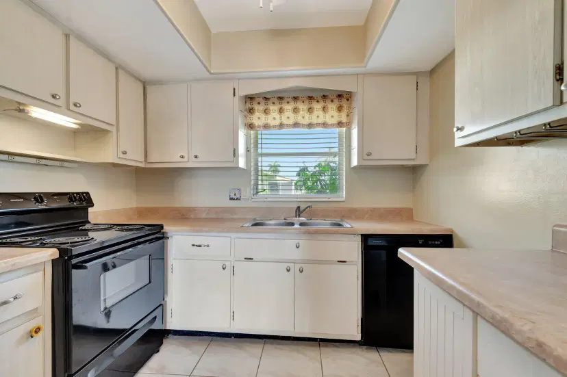 Picture of 2811 Ashley Drive E E, West Palm Beach FL 33415
