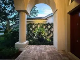Picture of 530 Marbrisa Dr, Vero Beach, FL 32963