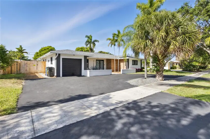 Picture of 2105 NE 62Nd St, Fort Lauderdale FL 33308
