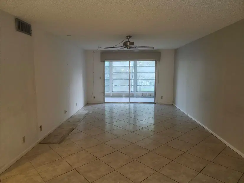 Picture of 2001 Granada Dr C 3, Coconut Creek FL 33066