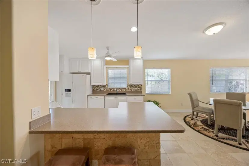 Picture of 8225 Xenia Ln, Naples FL 34114