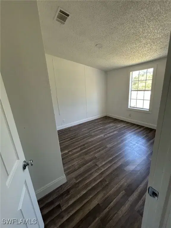 Picture of 1369 Horseshoe Loop, Moore Haven FL 33471