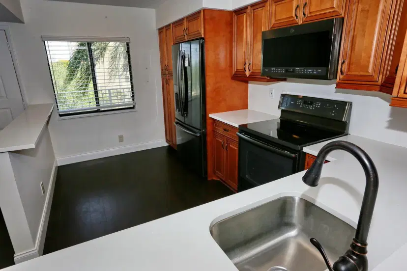 Picture of 7290 Kinghurst Drive 407, Delray Beach FL 33446