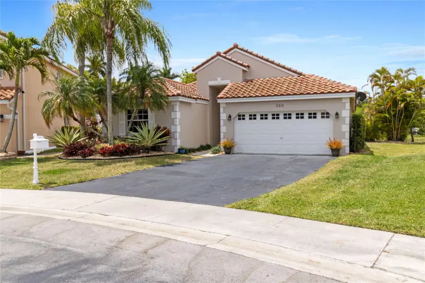 Picture of 350 Somerset Way, Weston FL 33326