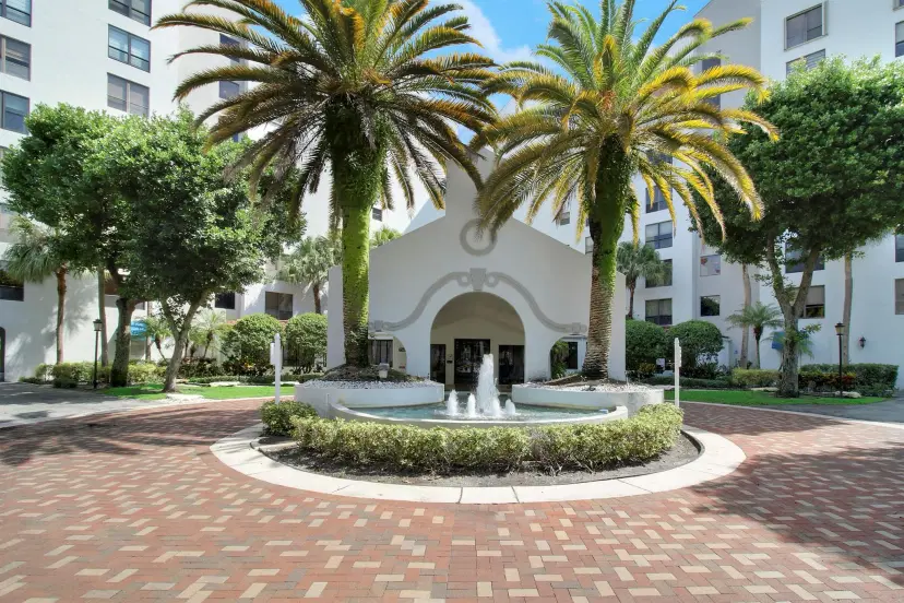 Picture of 7567 Imperial Drive 401, Boca Raton FL 33433