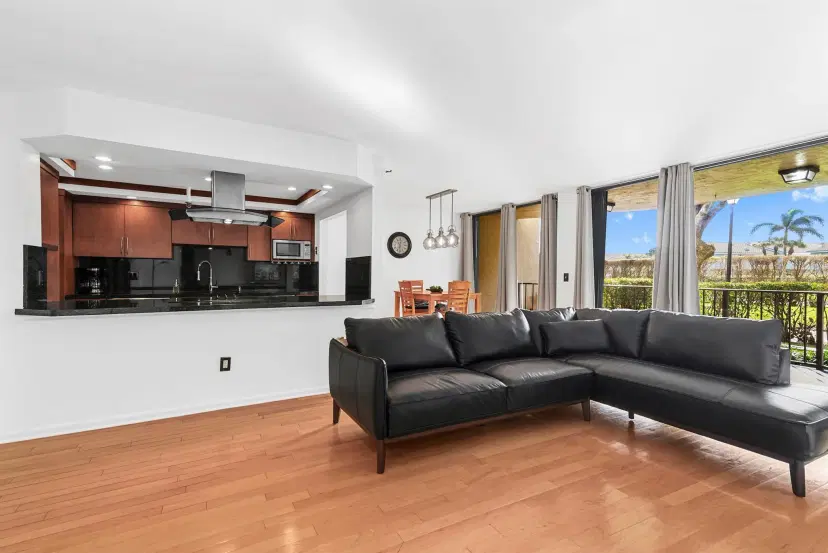 Picture of 859 Jeffery Street 111, Boca Raton FL 33487