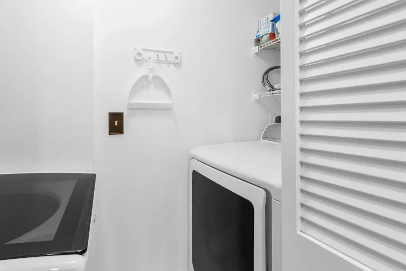 Picture of 859 Jeffery Street 111, Boca Raton FL 33487