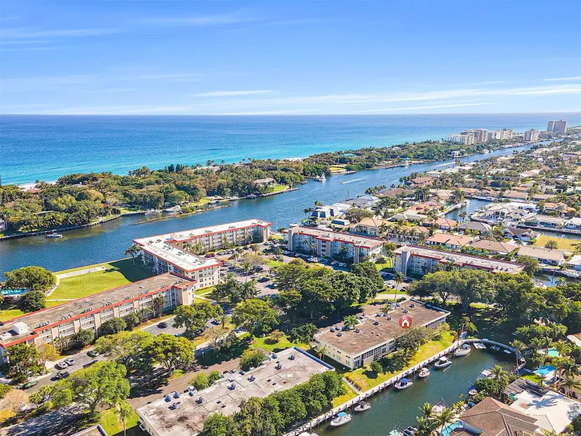 Picture of 3125 NE 48Th Ct 222, Lighthouse Point FL 33064