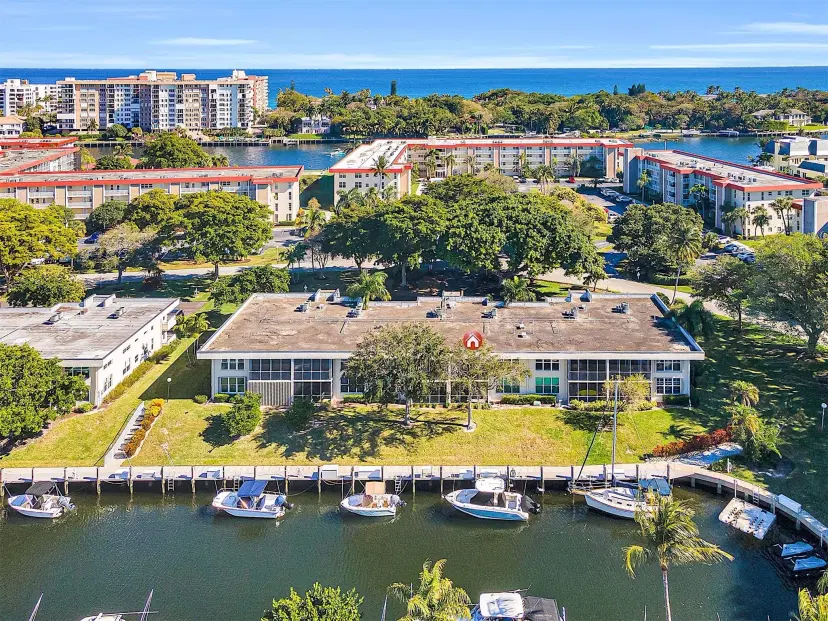 Picture of 3125 NE 48Th Ct 222, Lighthouse Point FL 33064