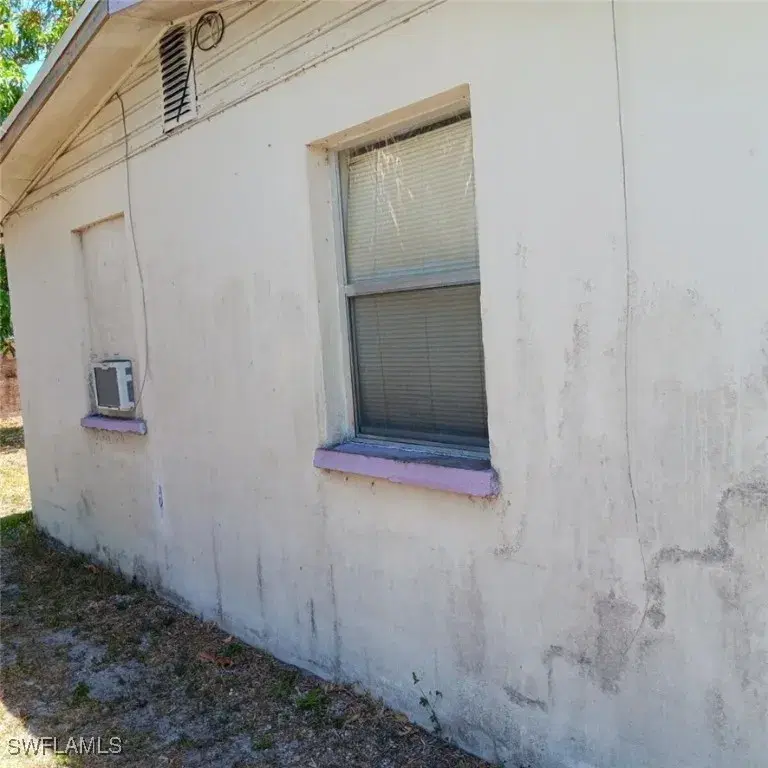 Picture of 1629 Pawnee St, Fort Myers FL 33916
