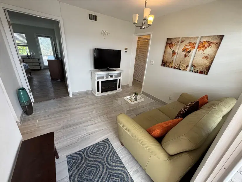 Picture of 4310 NW 12Th Ct 308, Lauderhill FL 33313