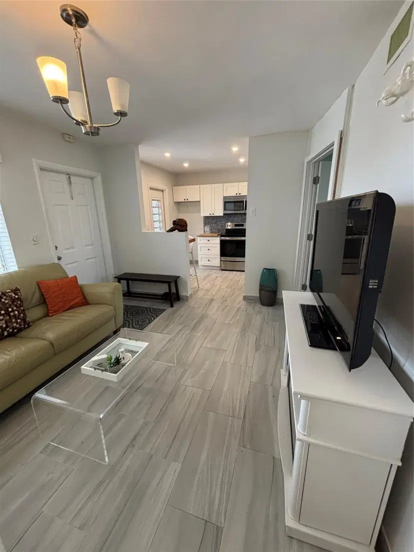 Picture of 4310 NW 12Th Ct 308, Lauderhill FL 33313