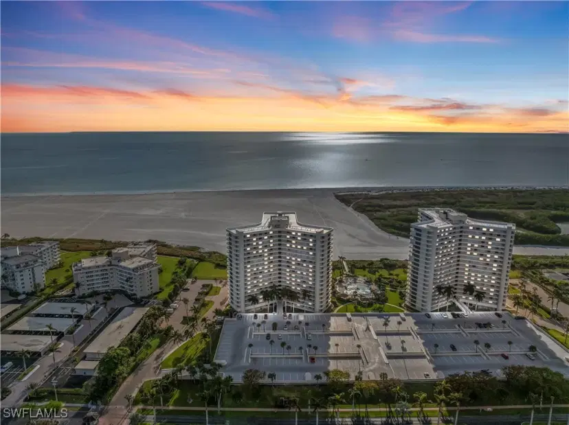 Picture of 260 Seaview Ct 402, Marco Island FL 34145