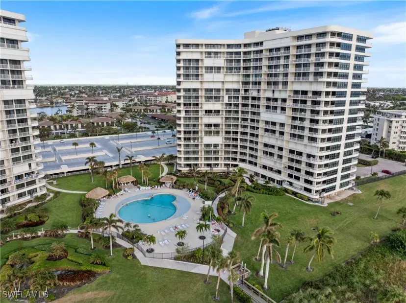 Picture of 260 Seaview Ct 402, Marco Island FL 34145