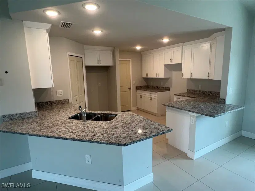 Picture of 6133 Hutton Ct, Fort Myers FL 33905