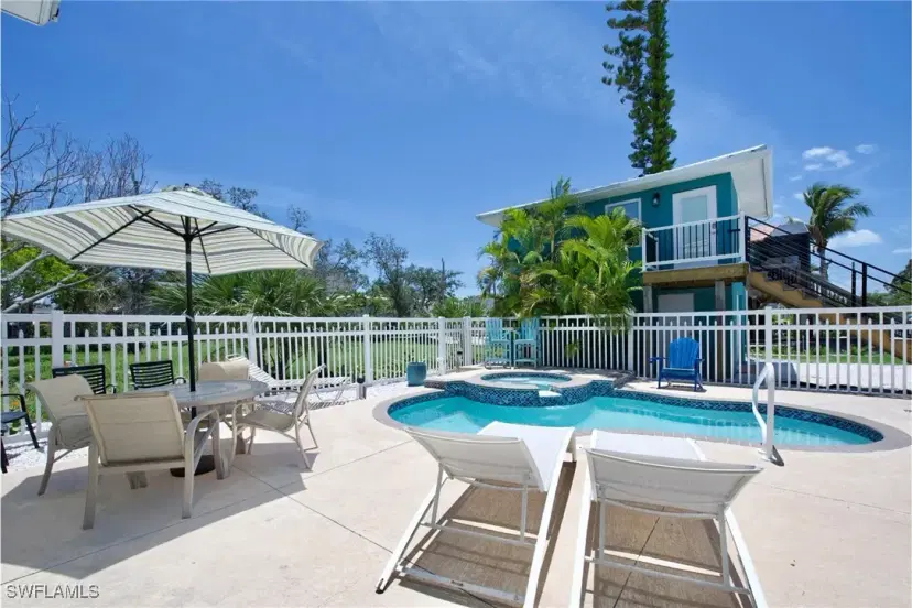 Picture of 210 Dakota Ave, Fort Myers Beach FL 33931