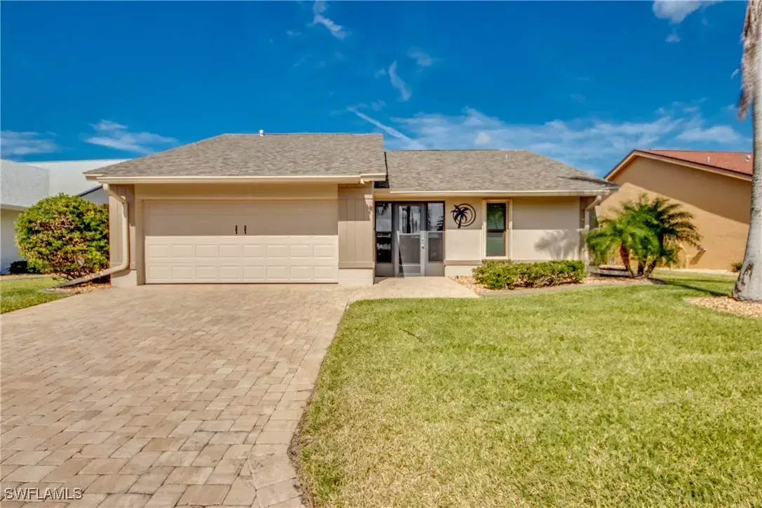 Picture of 11115 Caravel Cir, Fort Myers, FL 33908