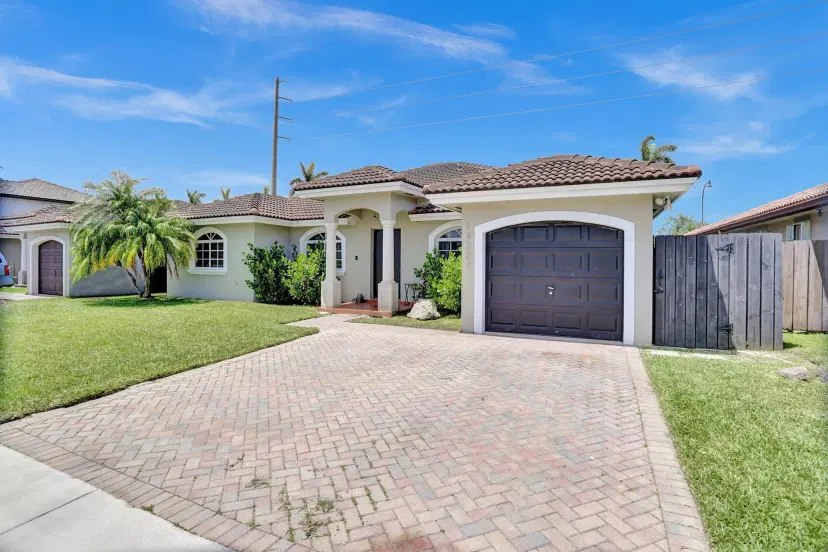 Picture of 14221 SW 160Th Ter, Miami FL 33177