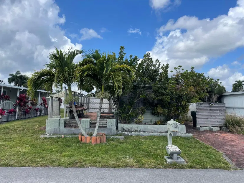 Picture of 1851 SW 83Rd Ter, Davie FL 33324