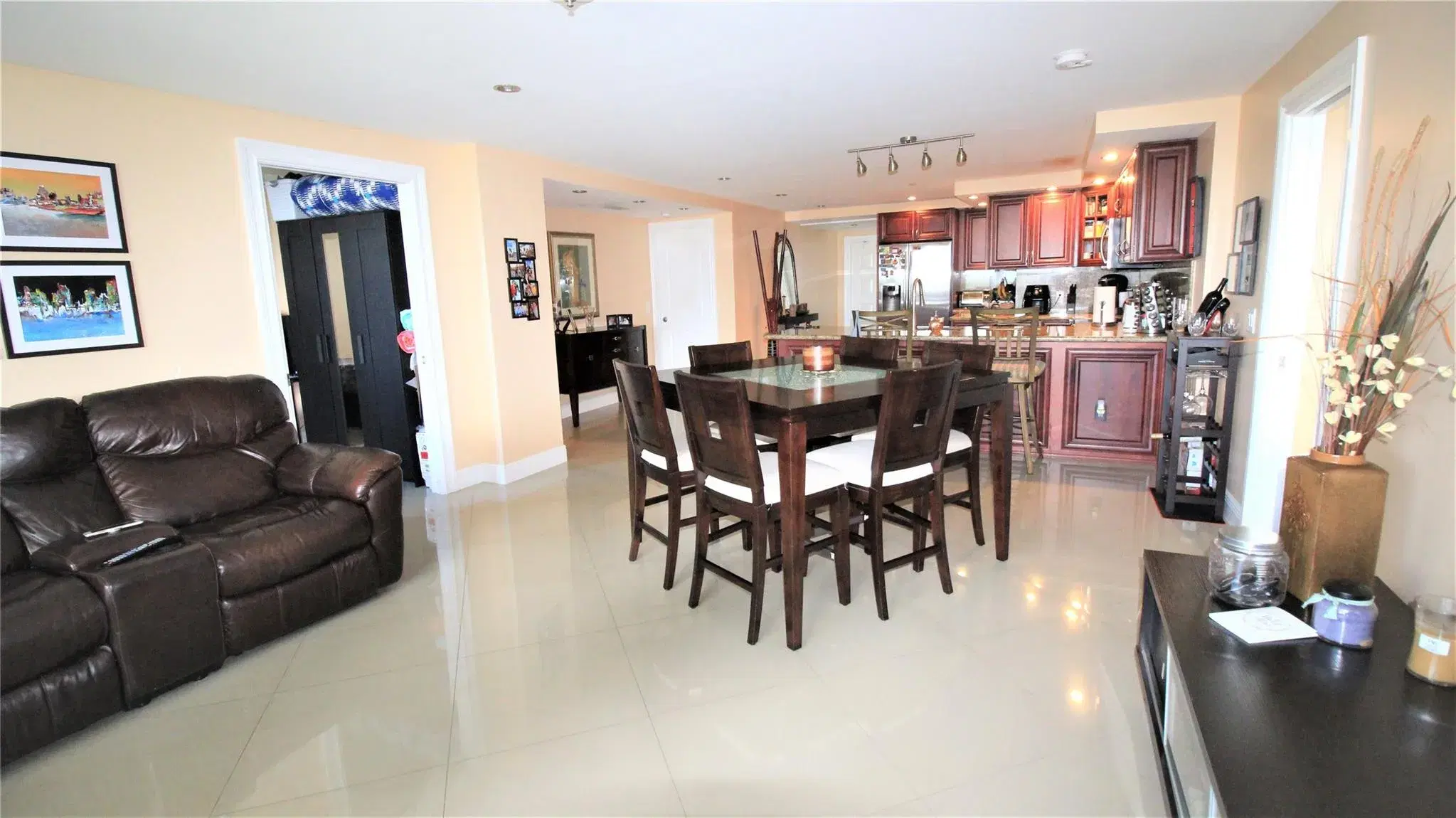 Picture of 3499 Oaks Way 909, Pompano Beach, FL 33069