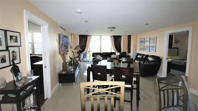 Picture of 3499 Oaks Way 909, Pompano Beach FL 33069