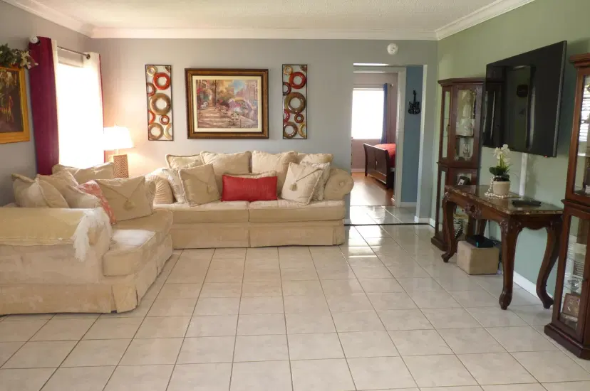 Picture of 434 Pine Glen Lane A-1, Greenacres FL 33463