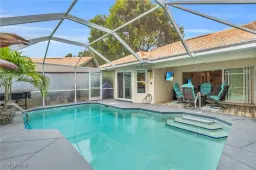 Picture of 804 Wiggins Bay Dr 22R, Naples, FL 34110