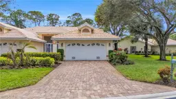 Picture of 804 Wiggins Bay Dr 22R, Naples, FL 34110