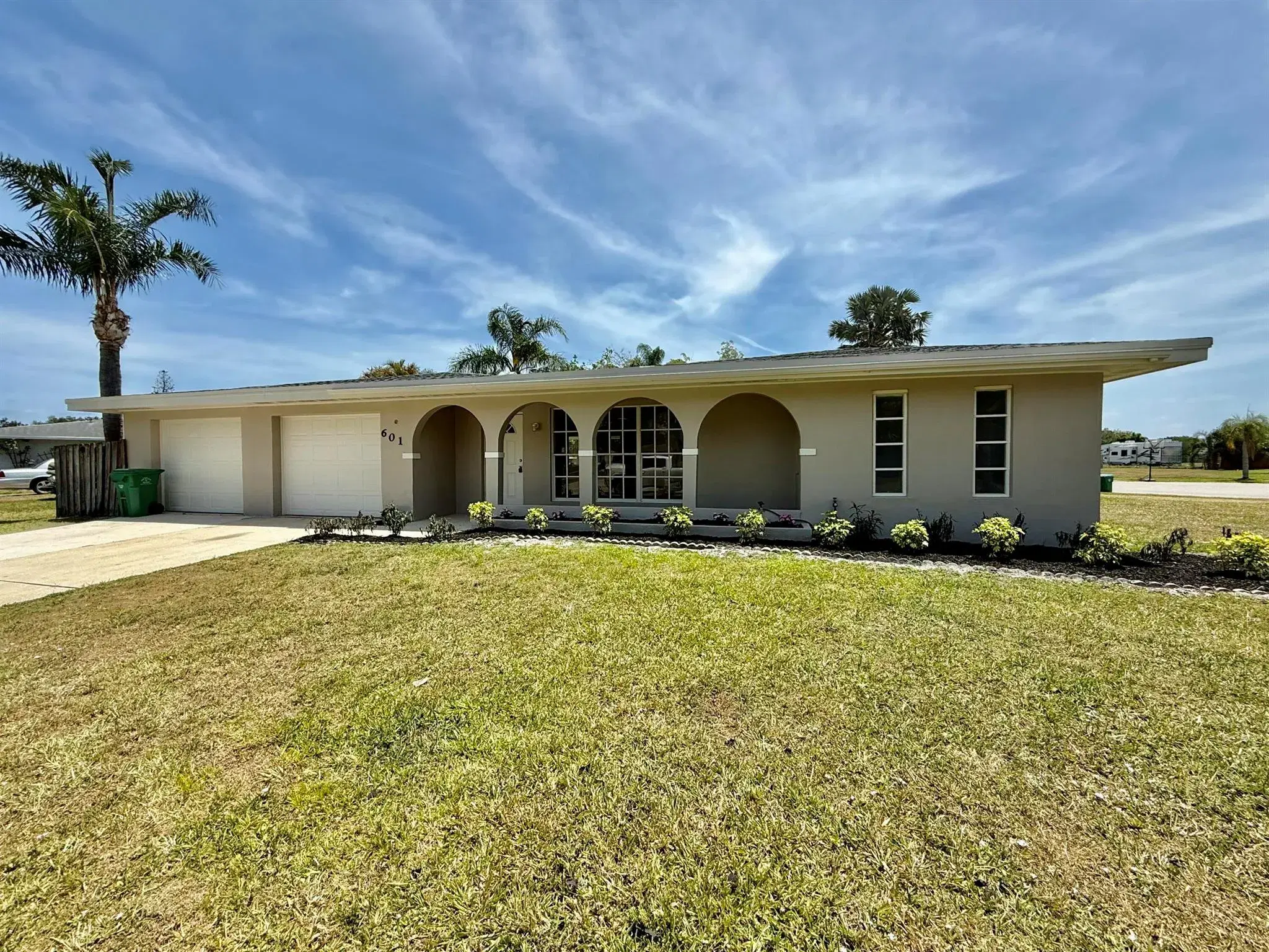 Picture of 601 SW Ivanhoe Drive, Port St Lucie, FL 34983