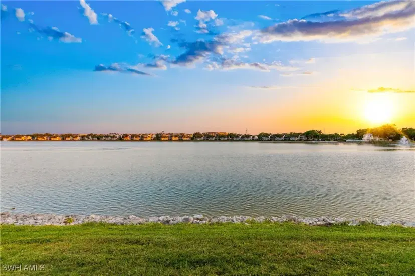 Picture of 2524 Sailors Way 118, Naples FL 34109