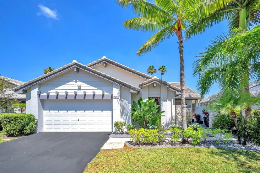 Picture of 2097 Montpeliar, Weston FL 33326