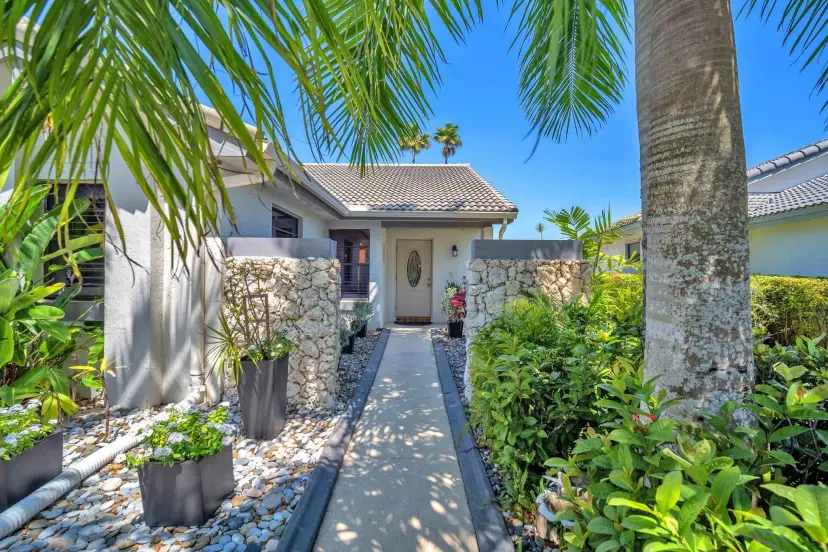 Picture of 2097 Montpeliar, Weston FL 33326