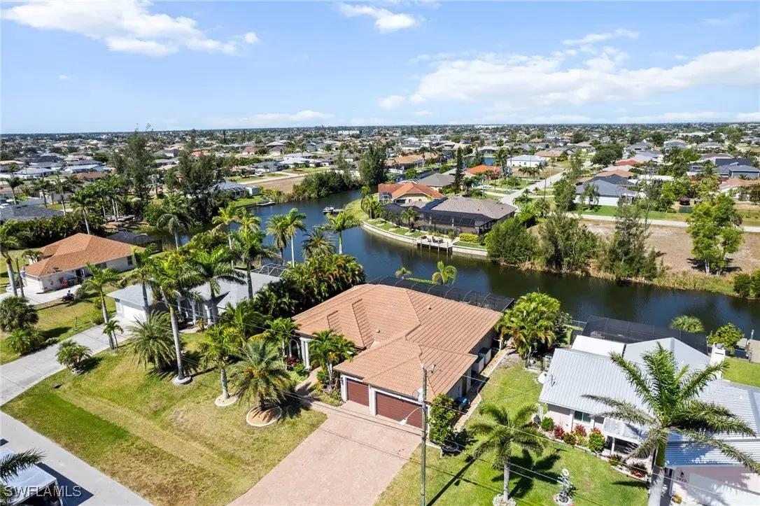 Picture of 3824 SW 11Th Pl, Cape Coral, FL 33914