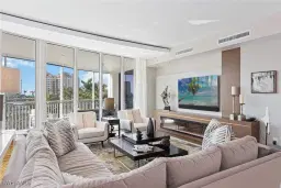 Picture of 13665 Vanderbilt Dr 301, Naples, FL 34110